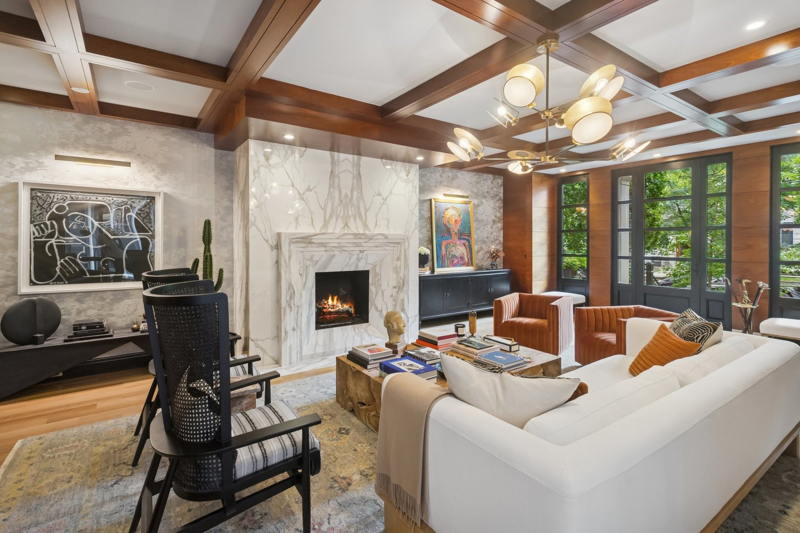 1446 W BELLE PLAINE Avenue