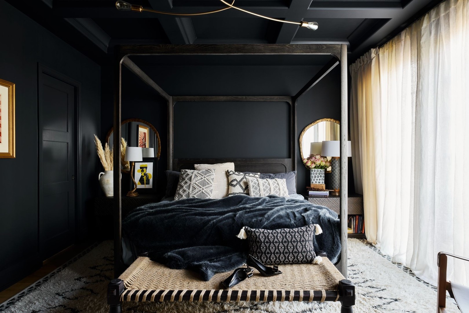 1446 W BELLE PLAINE Avenue