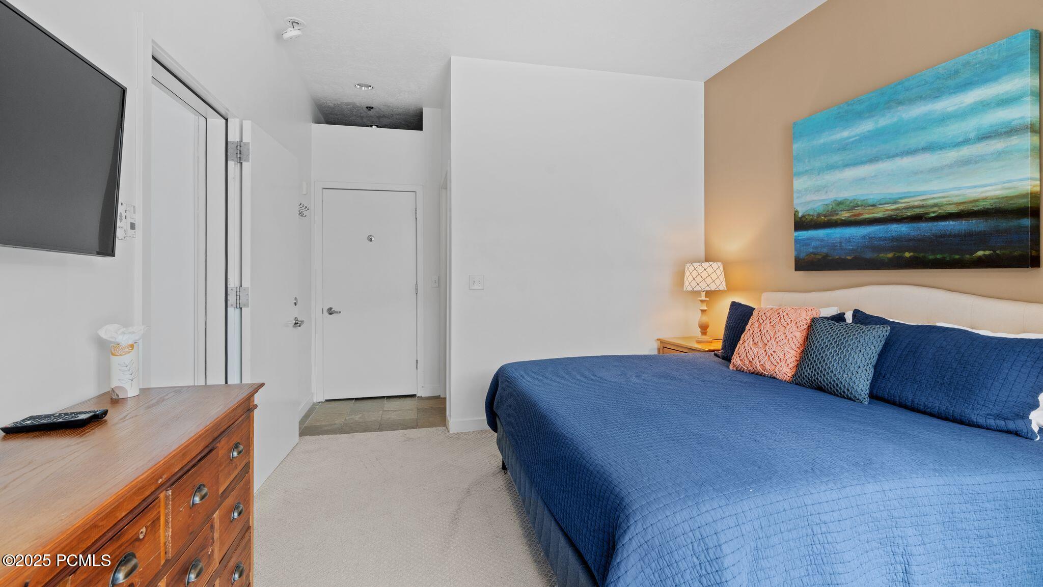 1364 W Stillwater Drive, # R1052