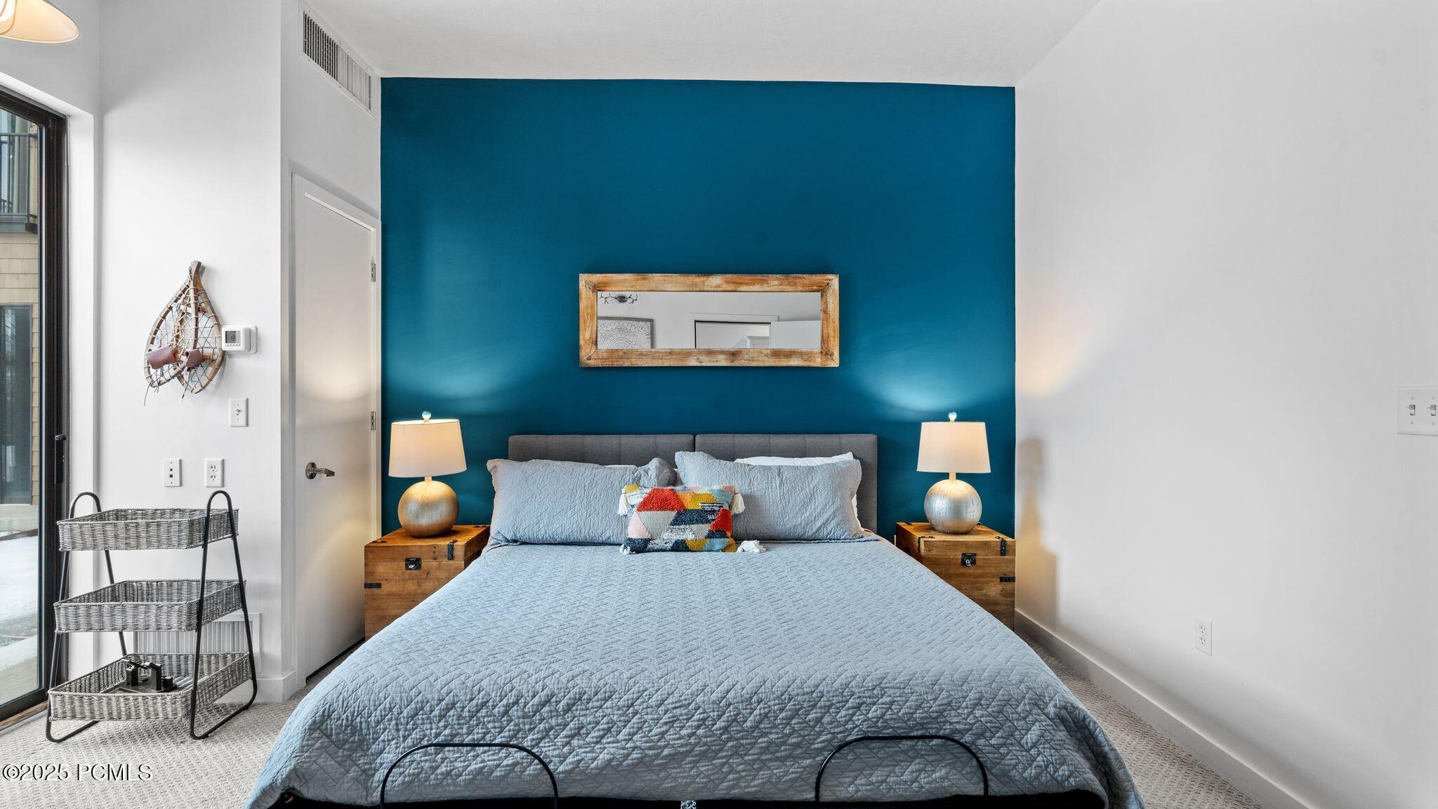 1364 W Stillwater Drive, # R1052