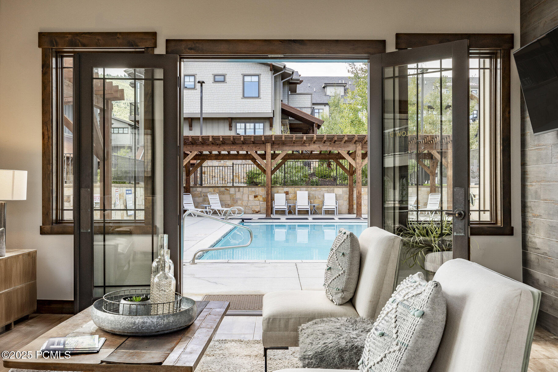 3788 Blackstone Drive, 19