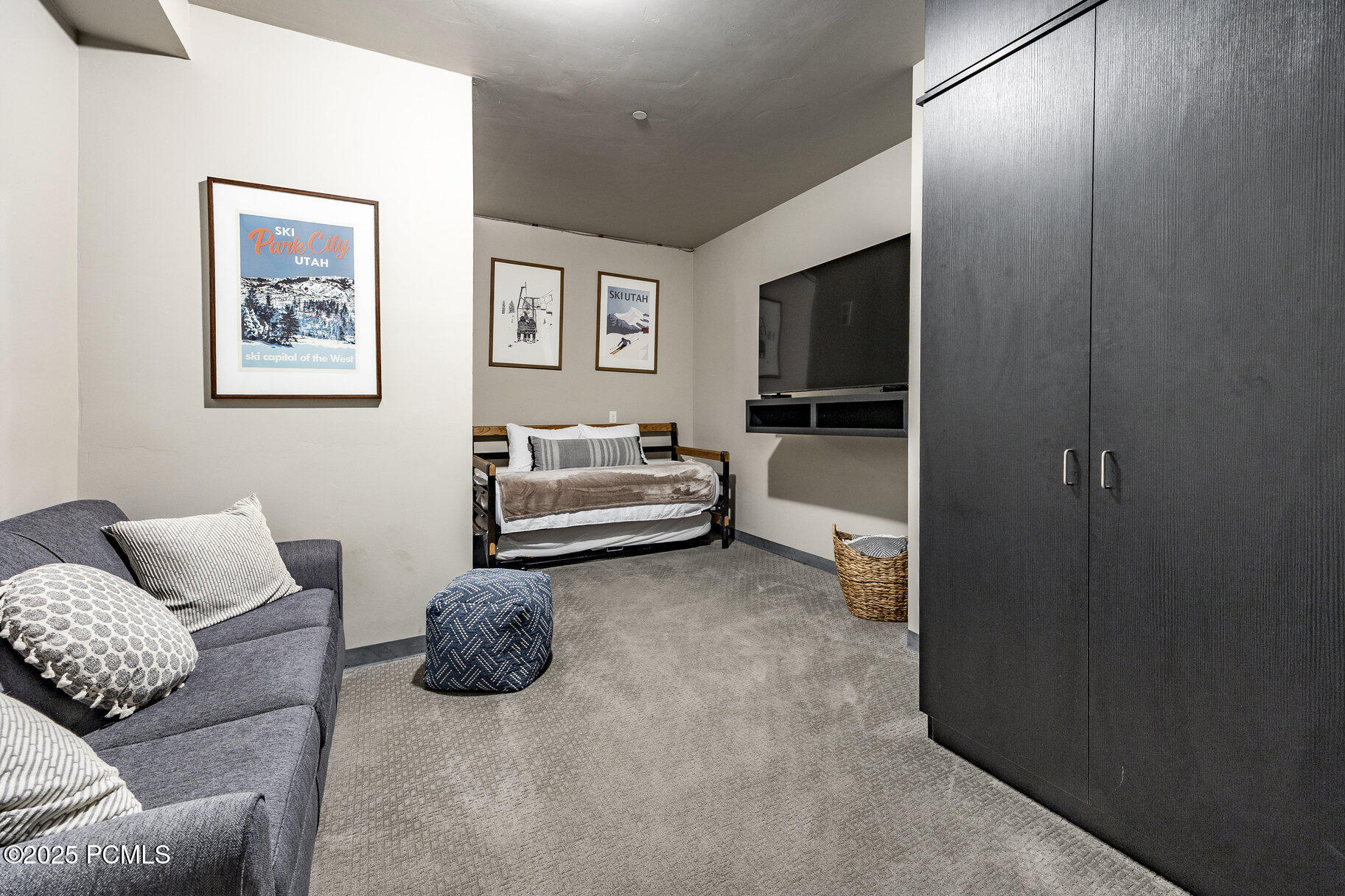 3788 Blackstone Drive, 19