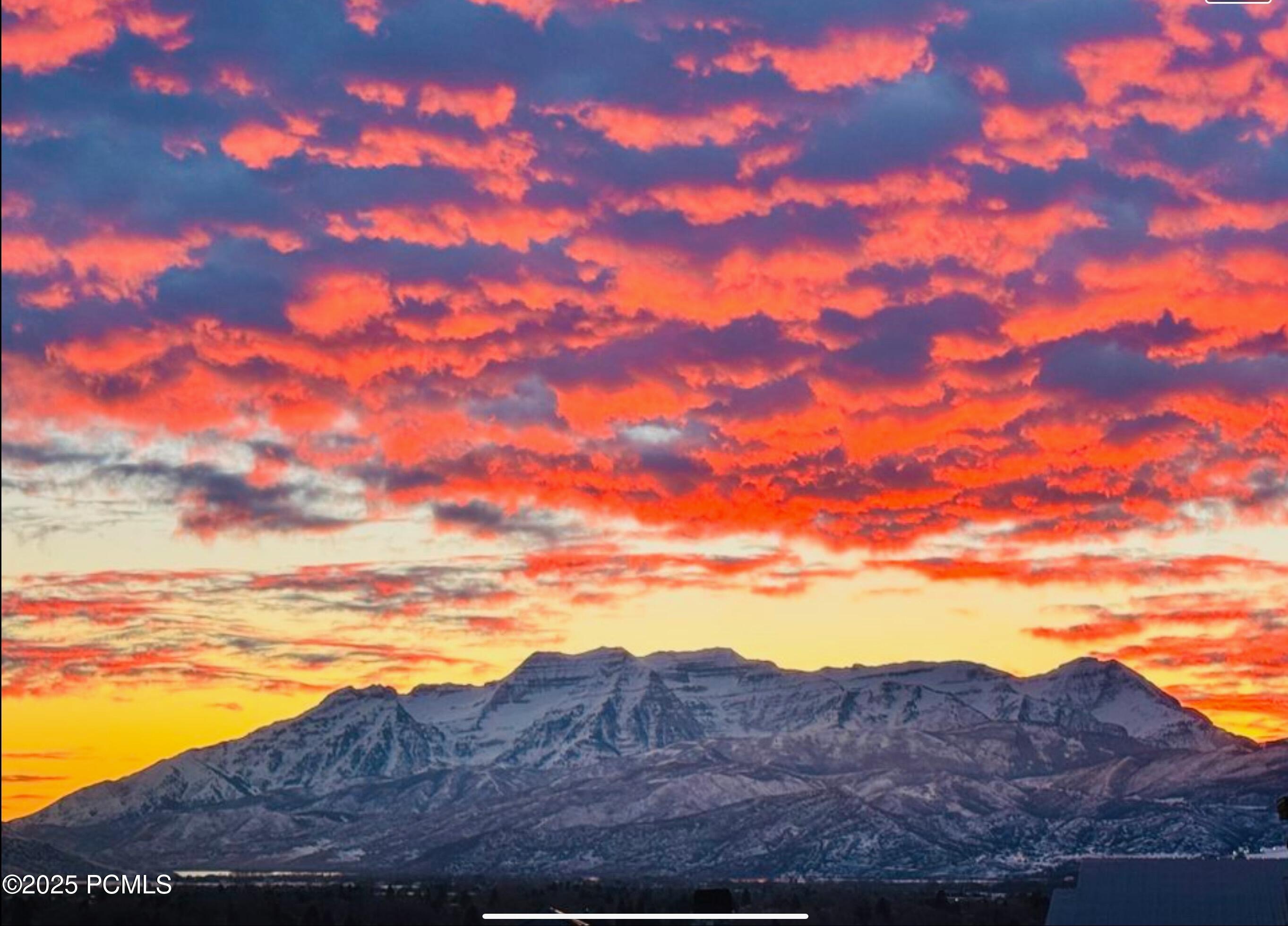 1634 E Abajo Peak Circle