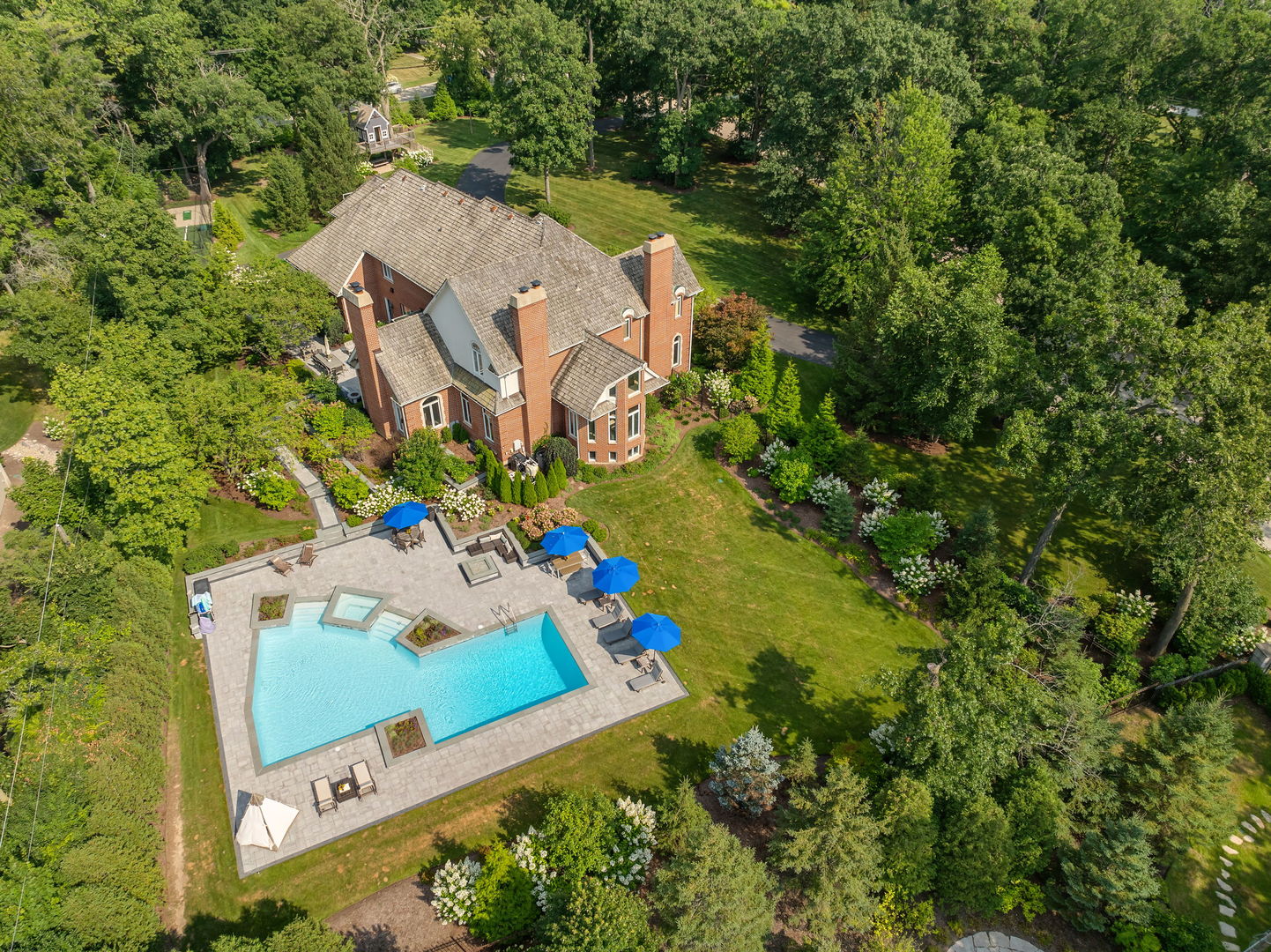 510 Broadsmoore Drive