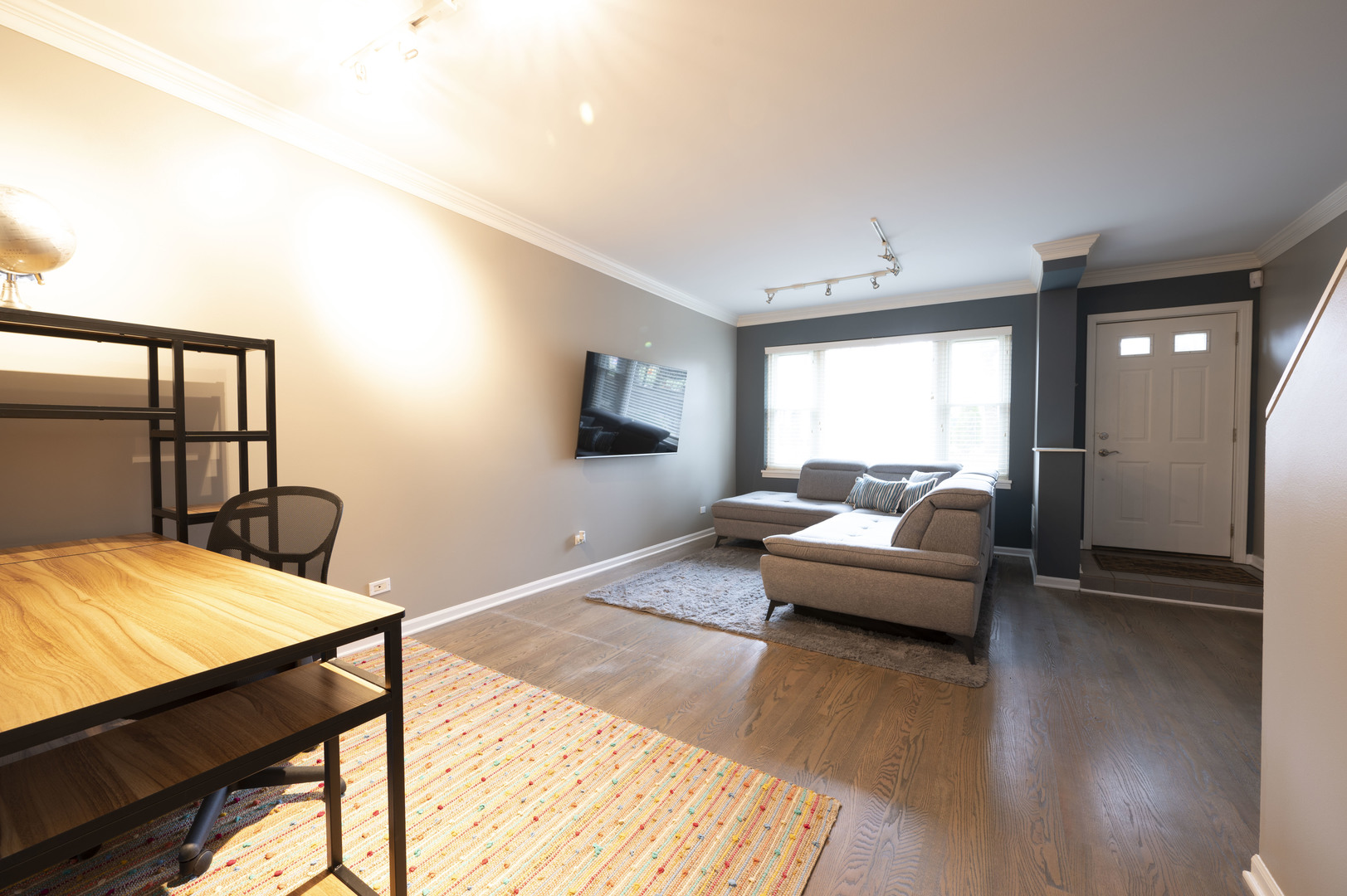 1214 W School Street