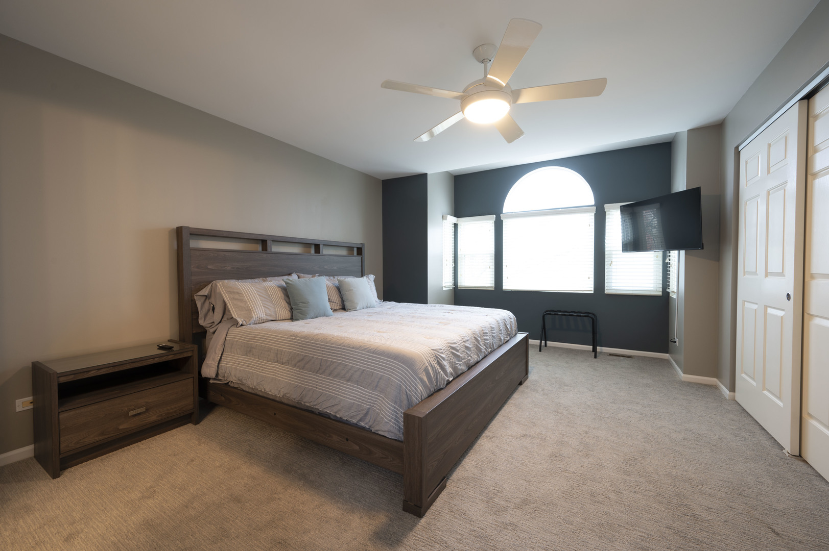 1214 W School Street