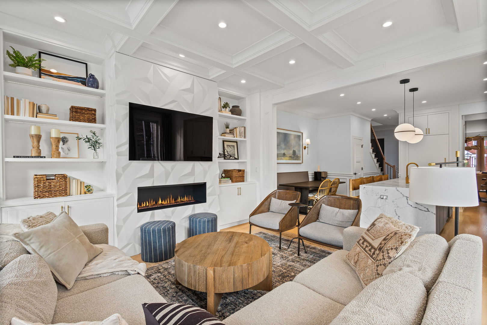 1718 N Artesian Street