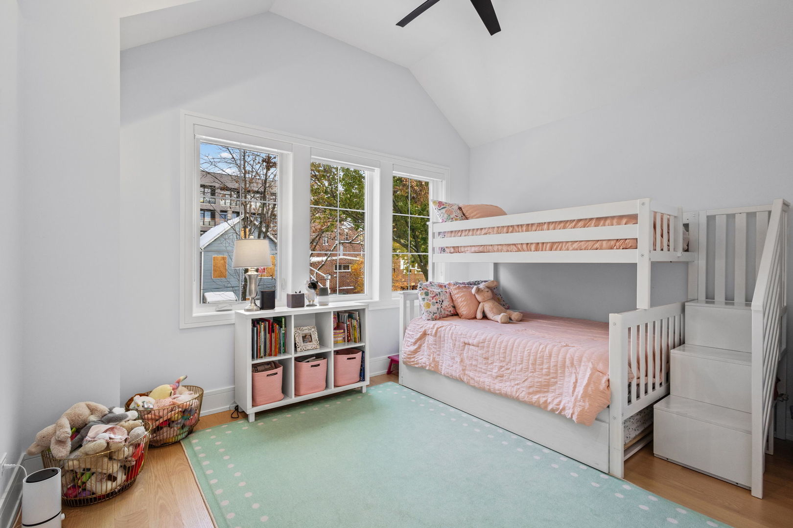 1718 N Artesian Street