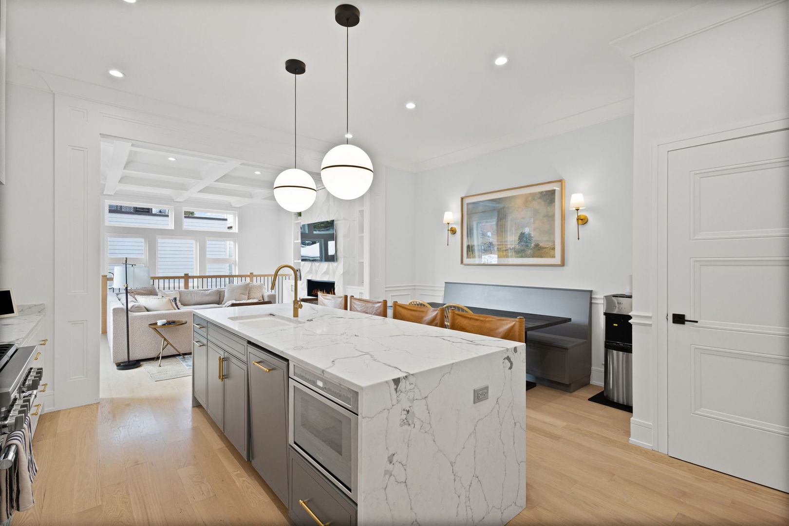 1718 N Artesian Street