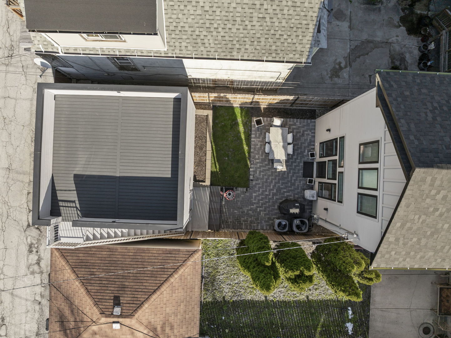 1718 N Artesian Street