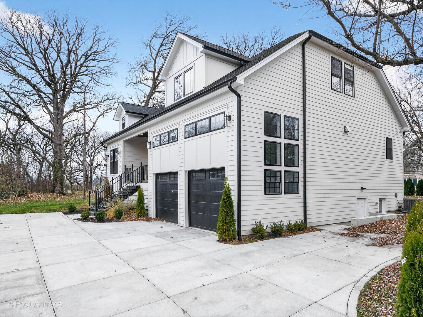 11300 Sequoya Lane