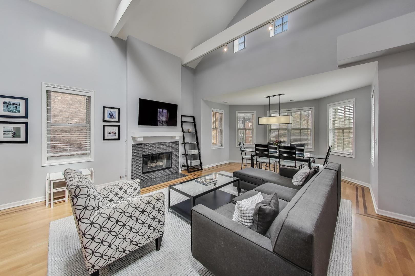 1862 N Halsted Street Unit: 3N