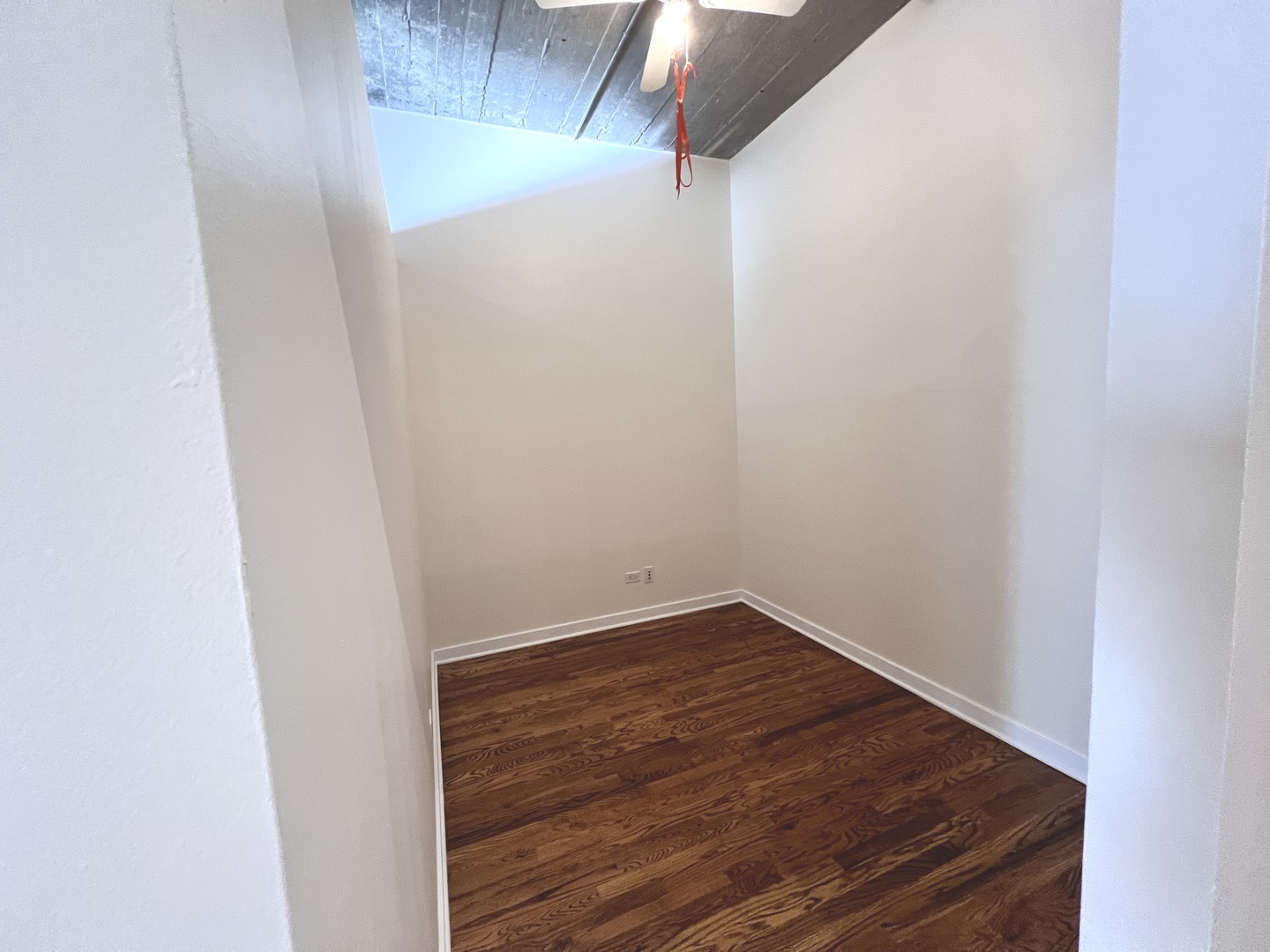 1069 W 14th Place Unit: 304