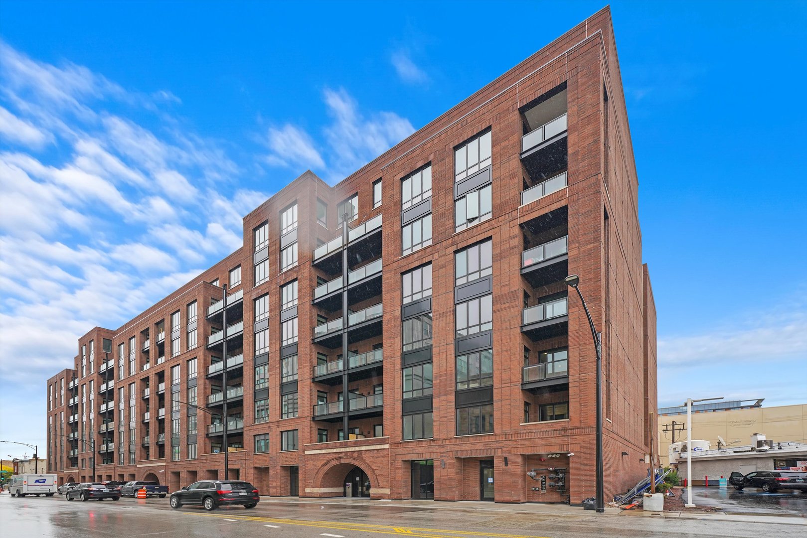 323 S Racine Avenue Unit: 3C