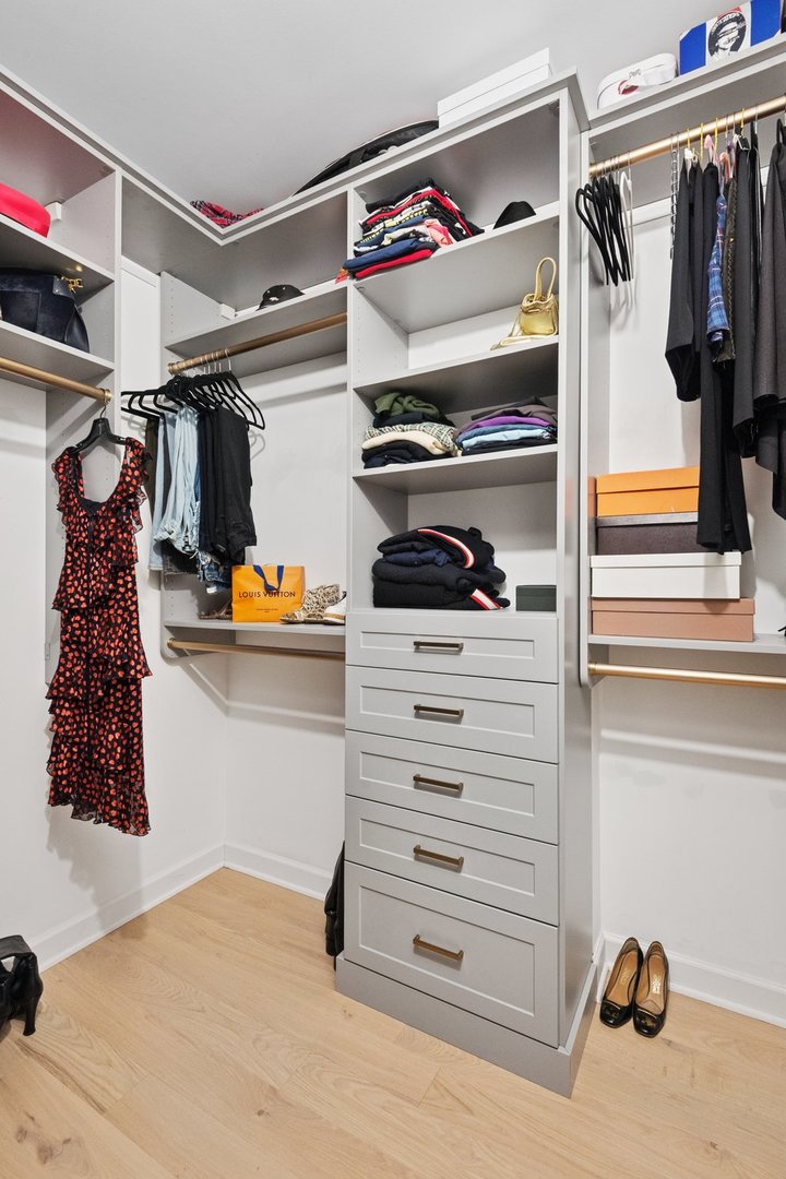 450 E Waterside Drive Unit: 1306