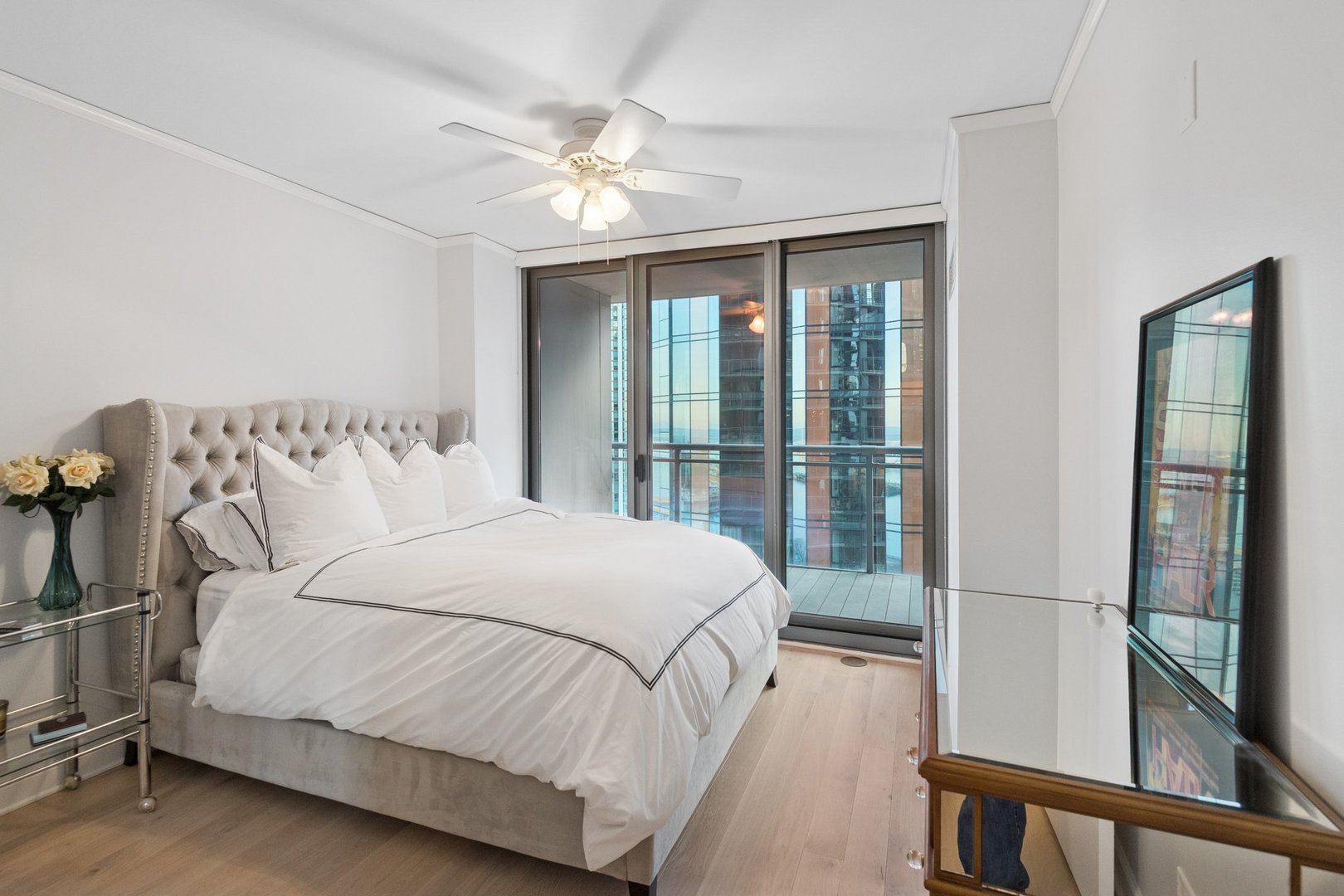 450 E Waterside Drive Unit: 1306