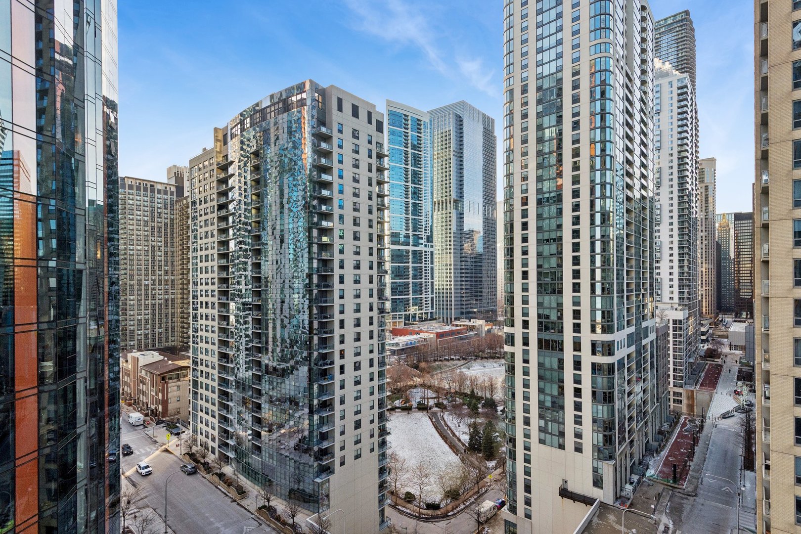 450 E Waterside Drive Unit: 1306