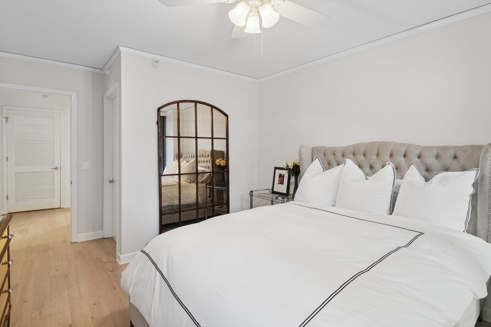 450 E Waterside Drive Unit: 1306