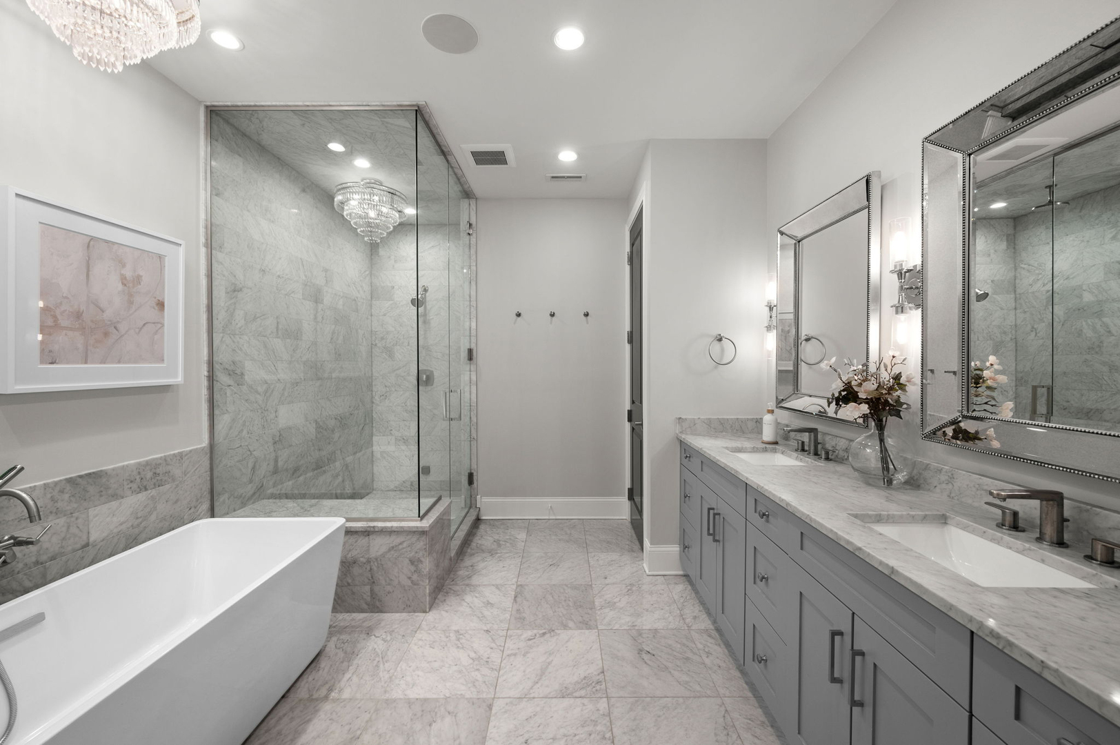 2455 N Racine Avenue Unit: 1