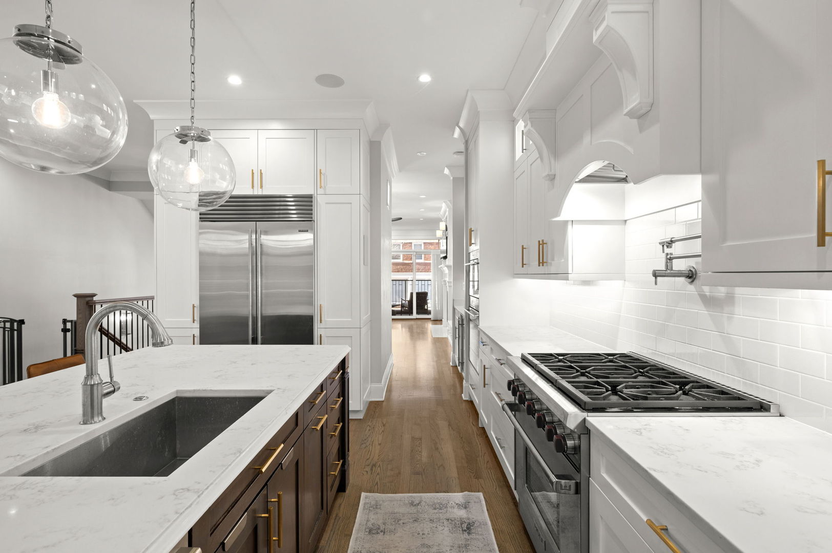 2455 N Racine Avenue Unit: 1