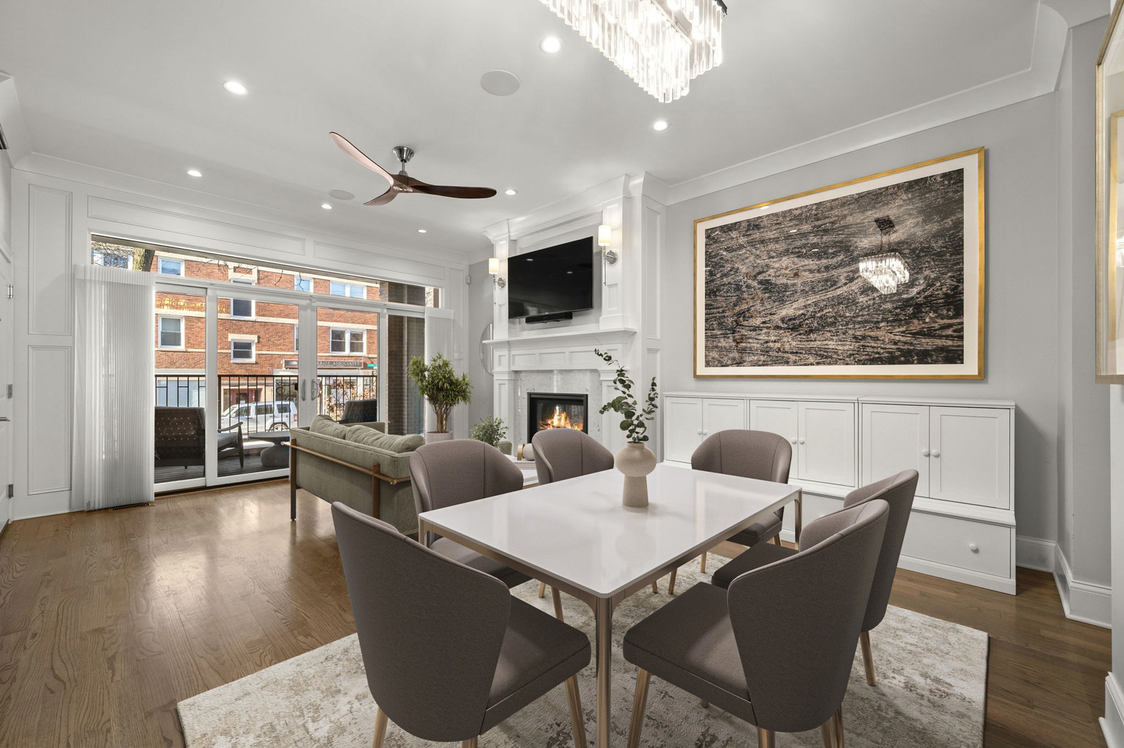 2455 N Racine Avenue Unit: 1