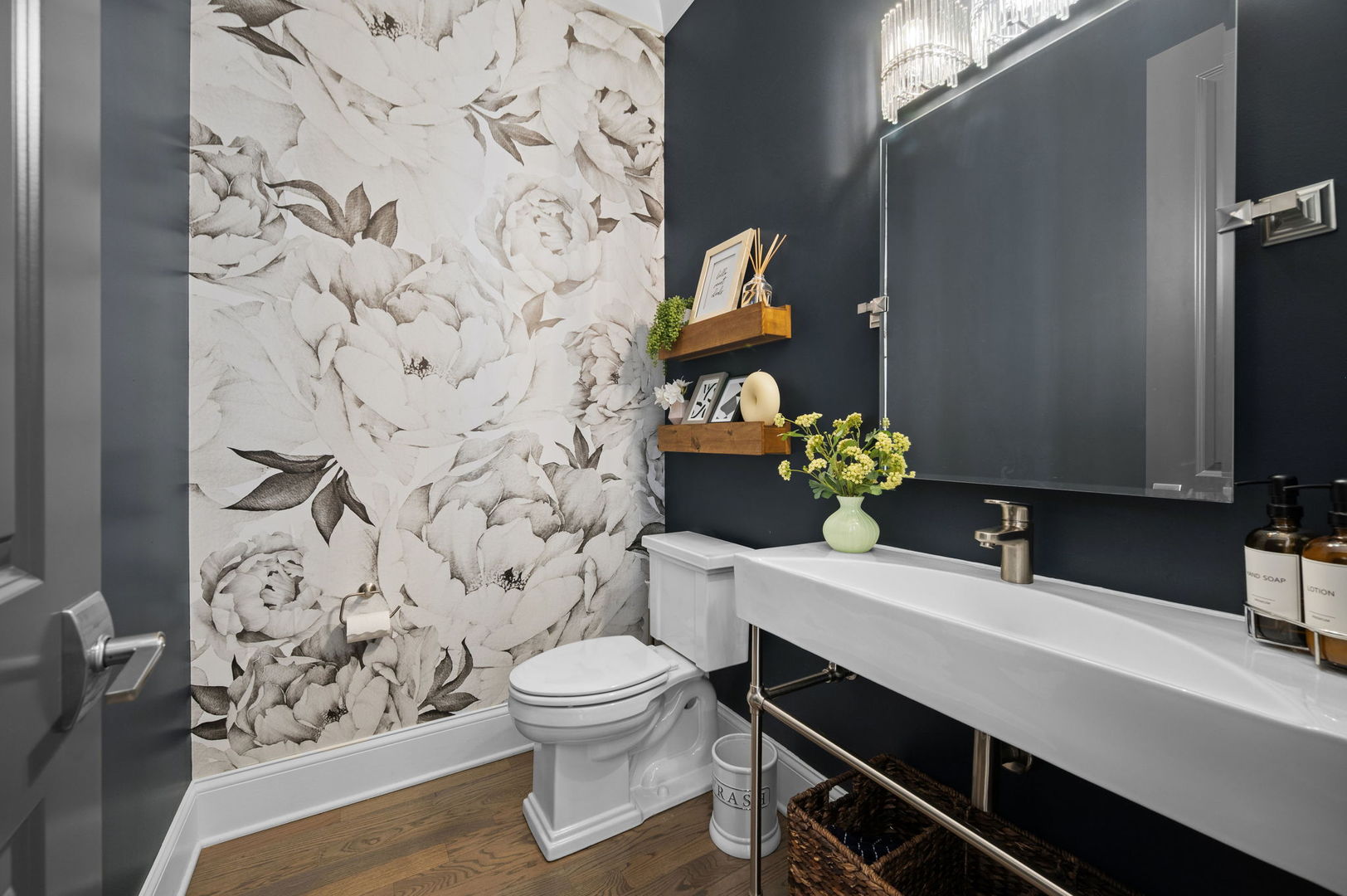 2455 N Racine Avenue Unit: 1