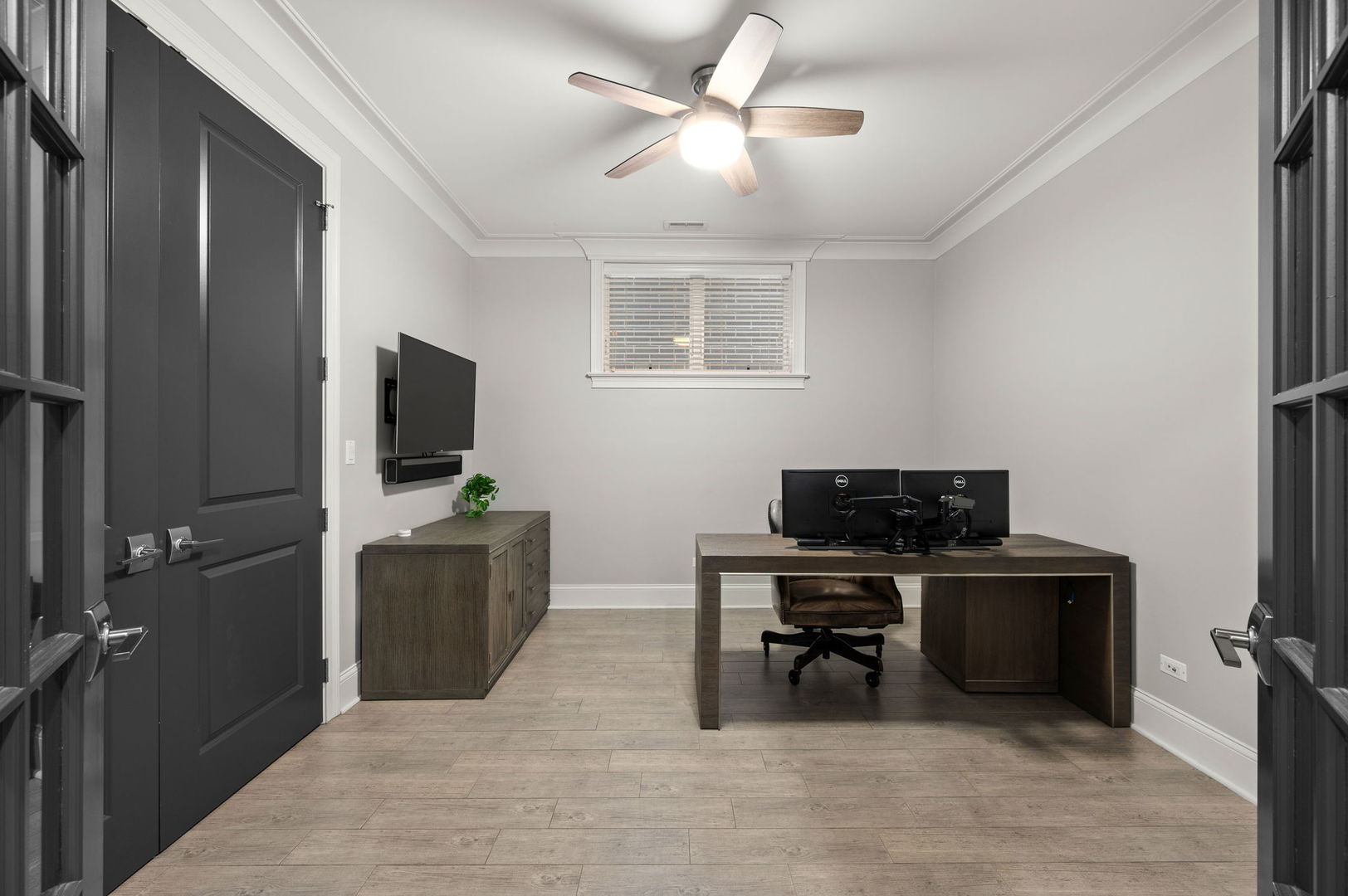 2455 N Racine Avenue Unit: 1