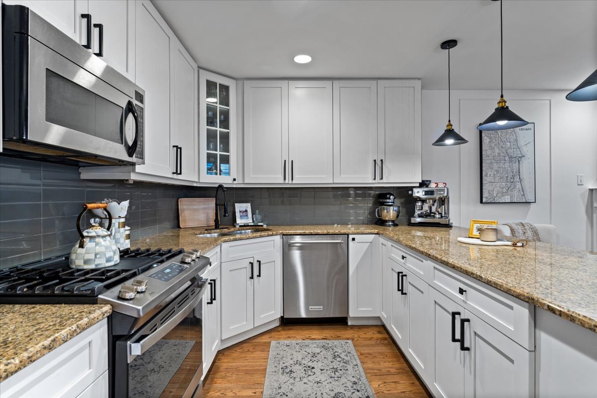 1348 W George Street Unit: 1