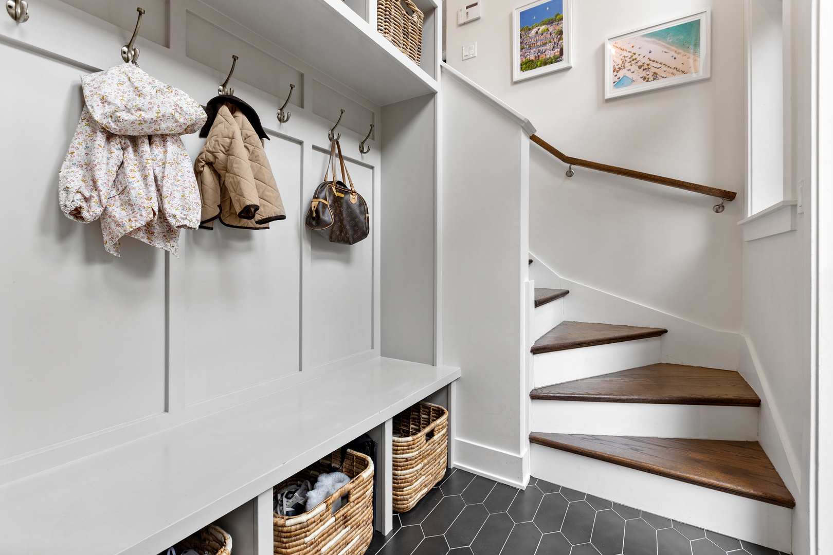 648 W Webster Avenue Unit: 1