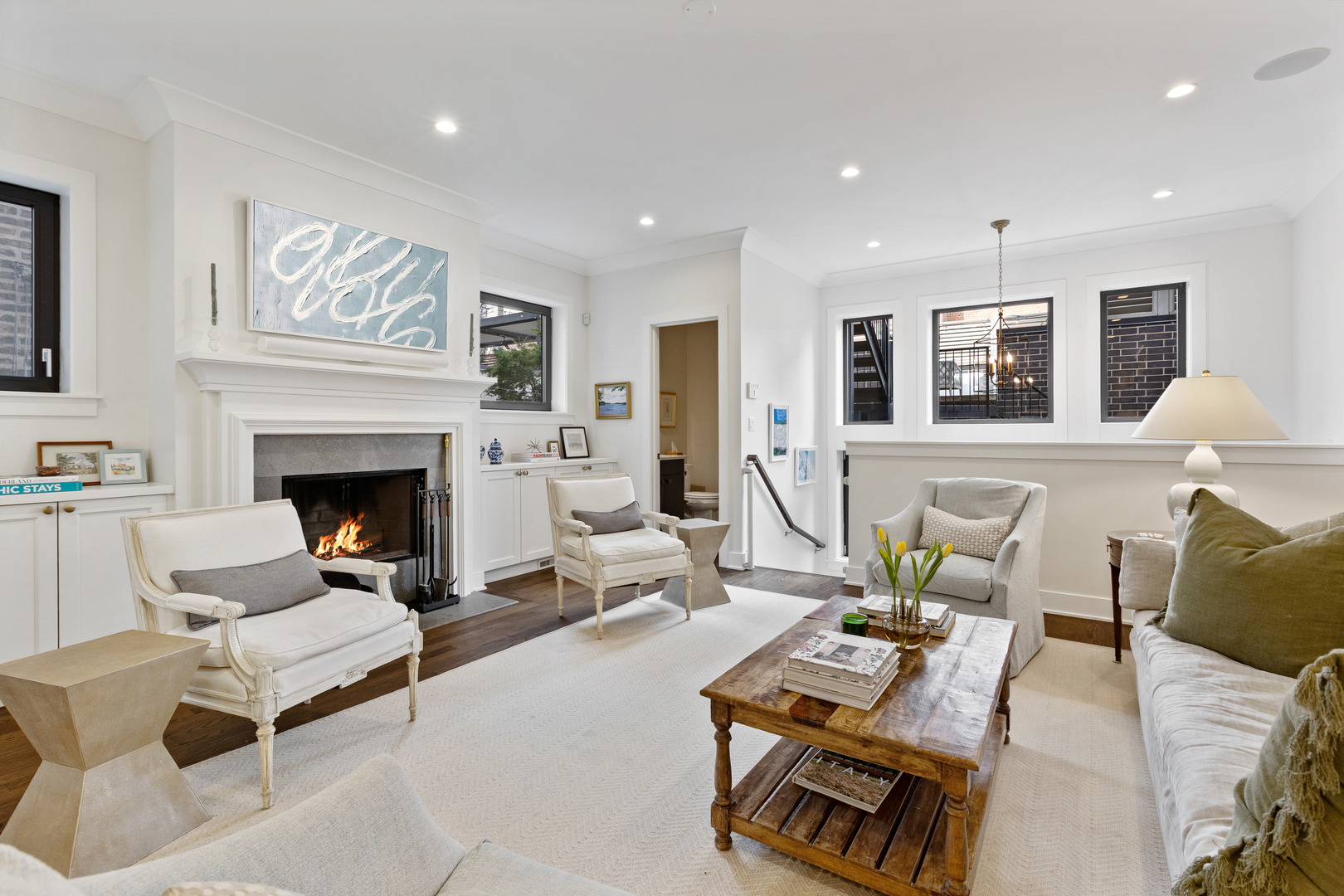 648 W Webster Avenue Unit: 1