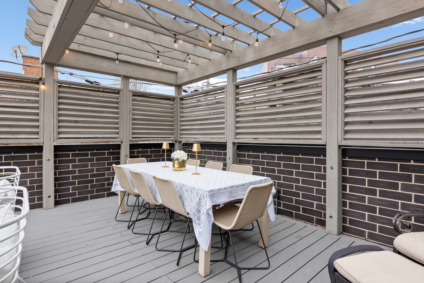 648 W Webster Avenue Unit: 1