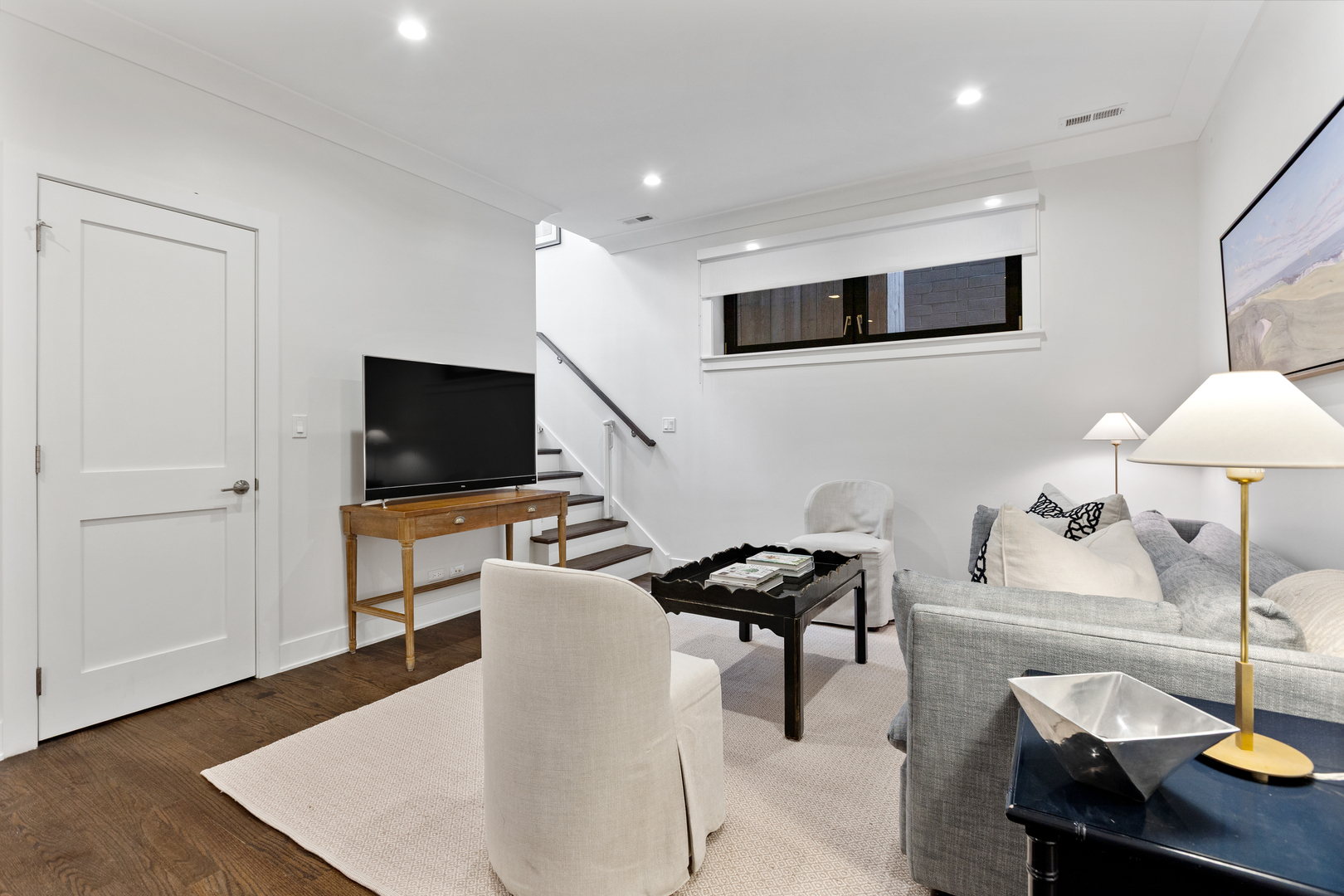 648 W Webster Avenue Unit: 1