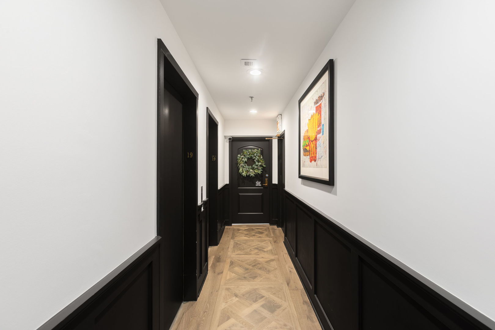 221 E Walton Place Unit: 19E