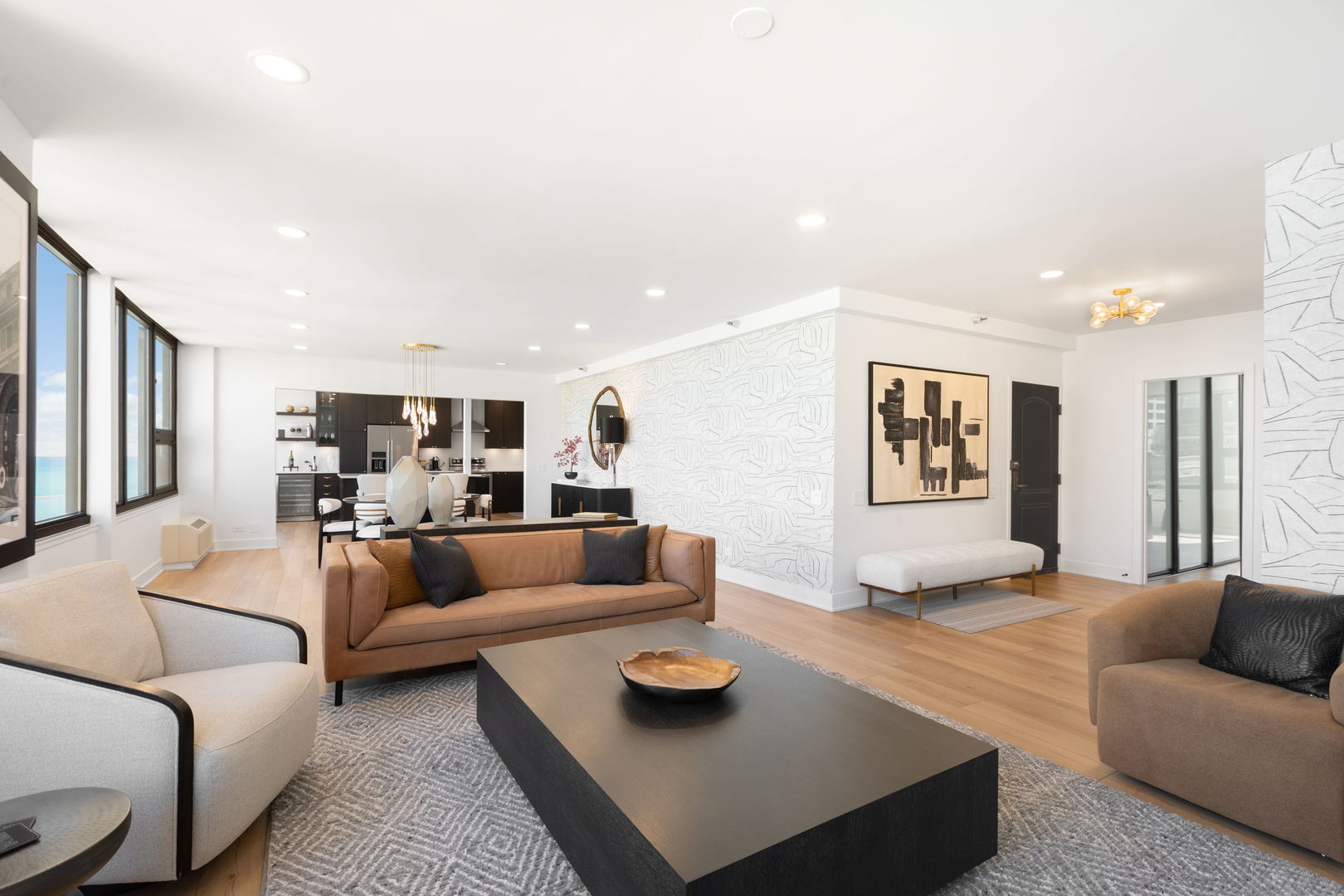 221 E Walton Place Unit: 19E