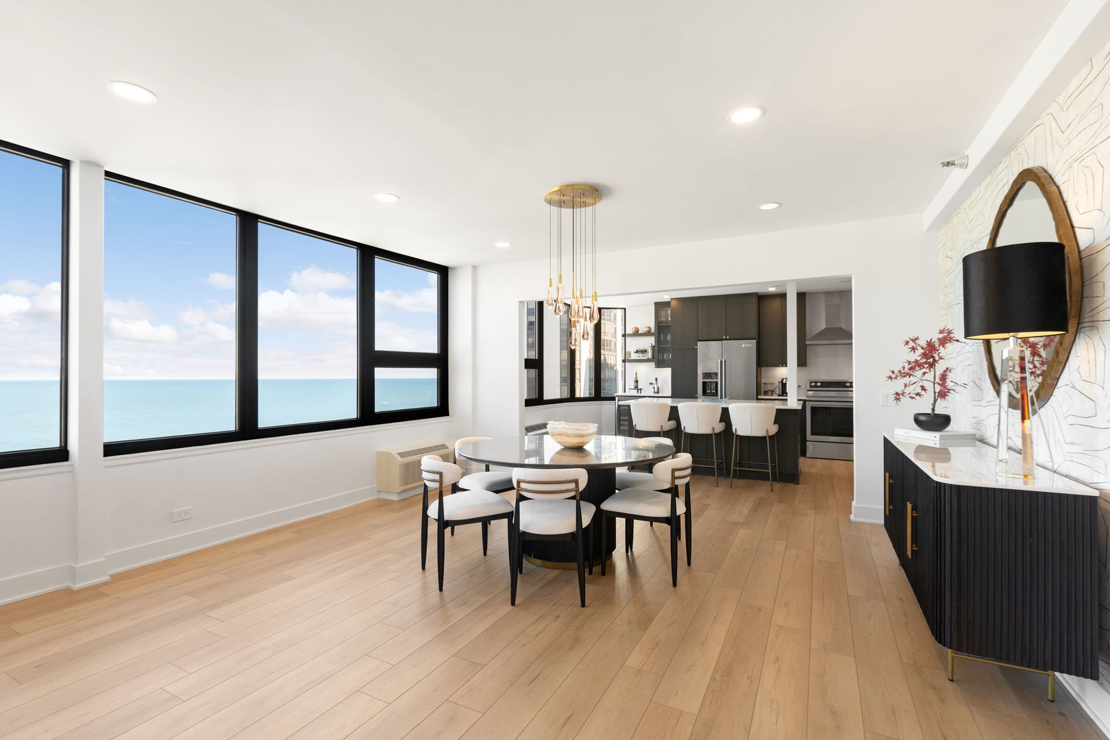 221 E Walton Place Unit: 19E