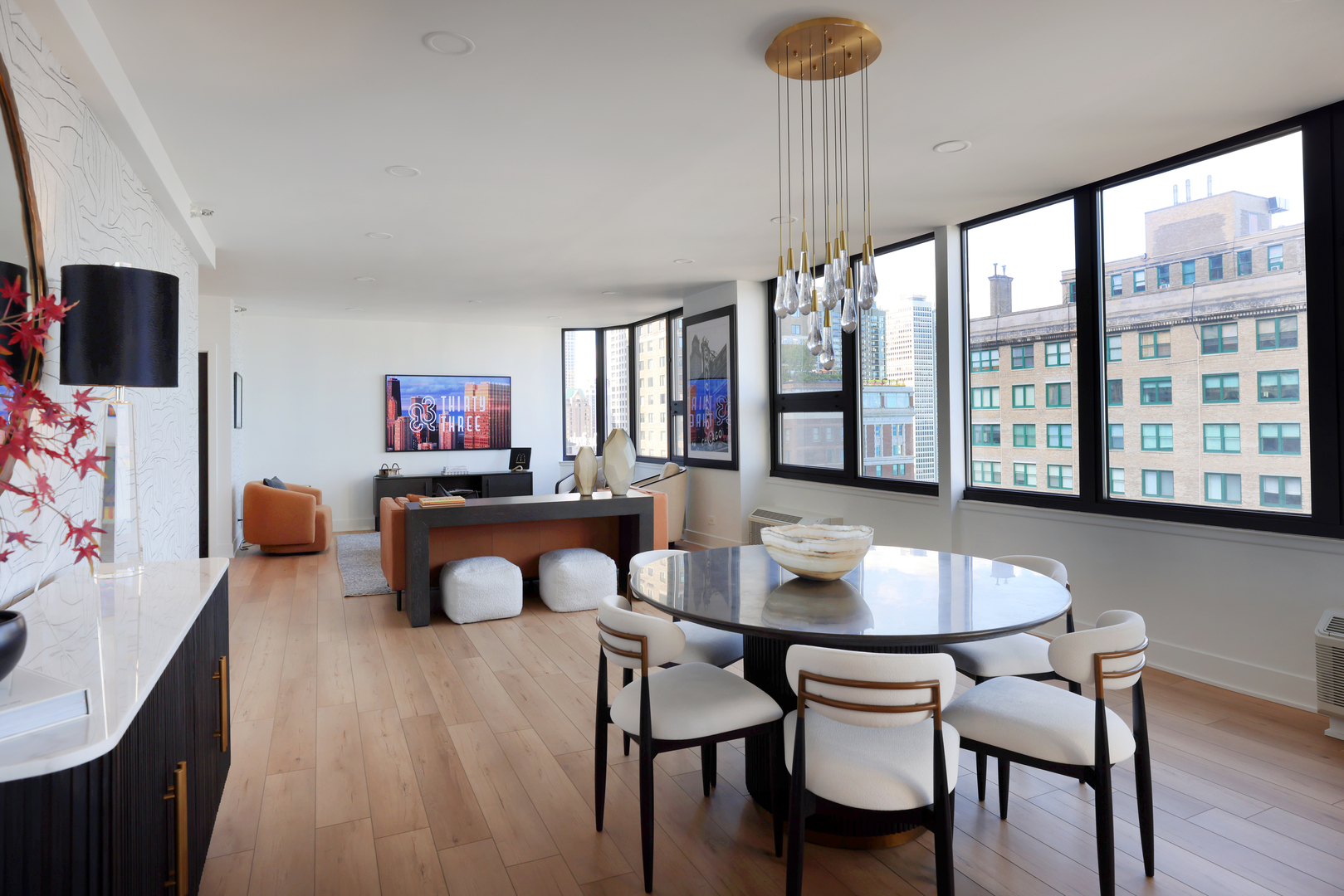 221 E Walton Place Unit: 19E