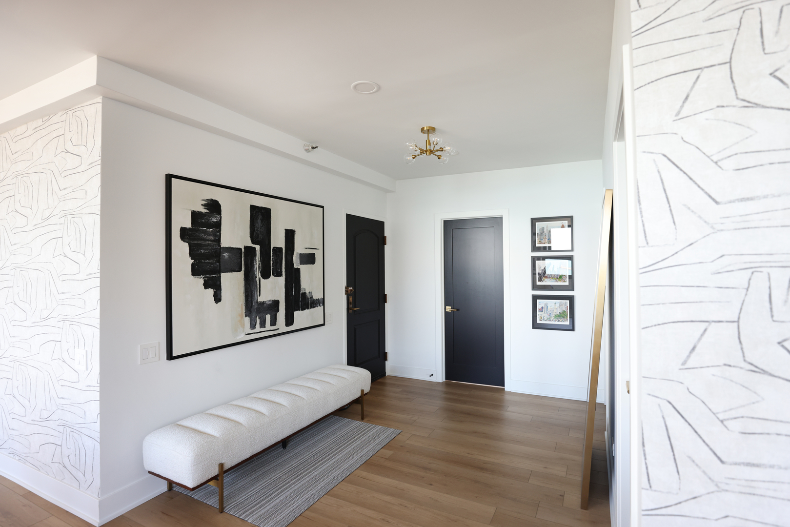 221 E Walton Place Unit: 19E