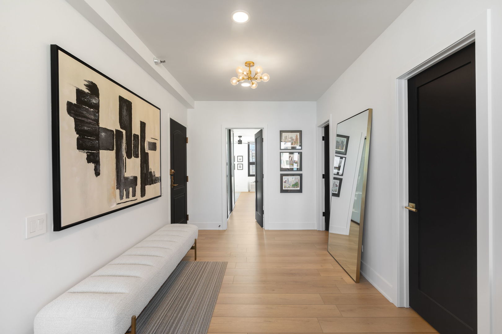 221 E Walton Place Unit: 19E