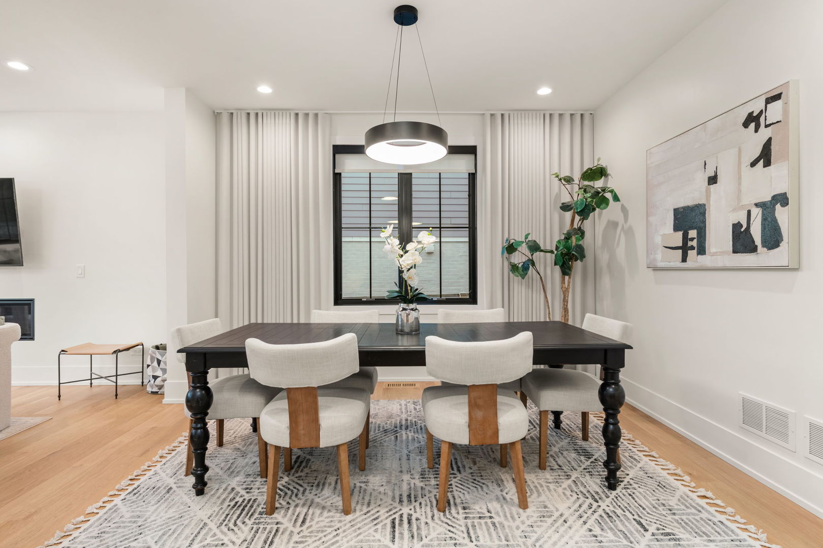 835 S Ashland Avenue