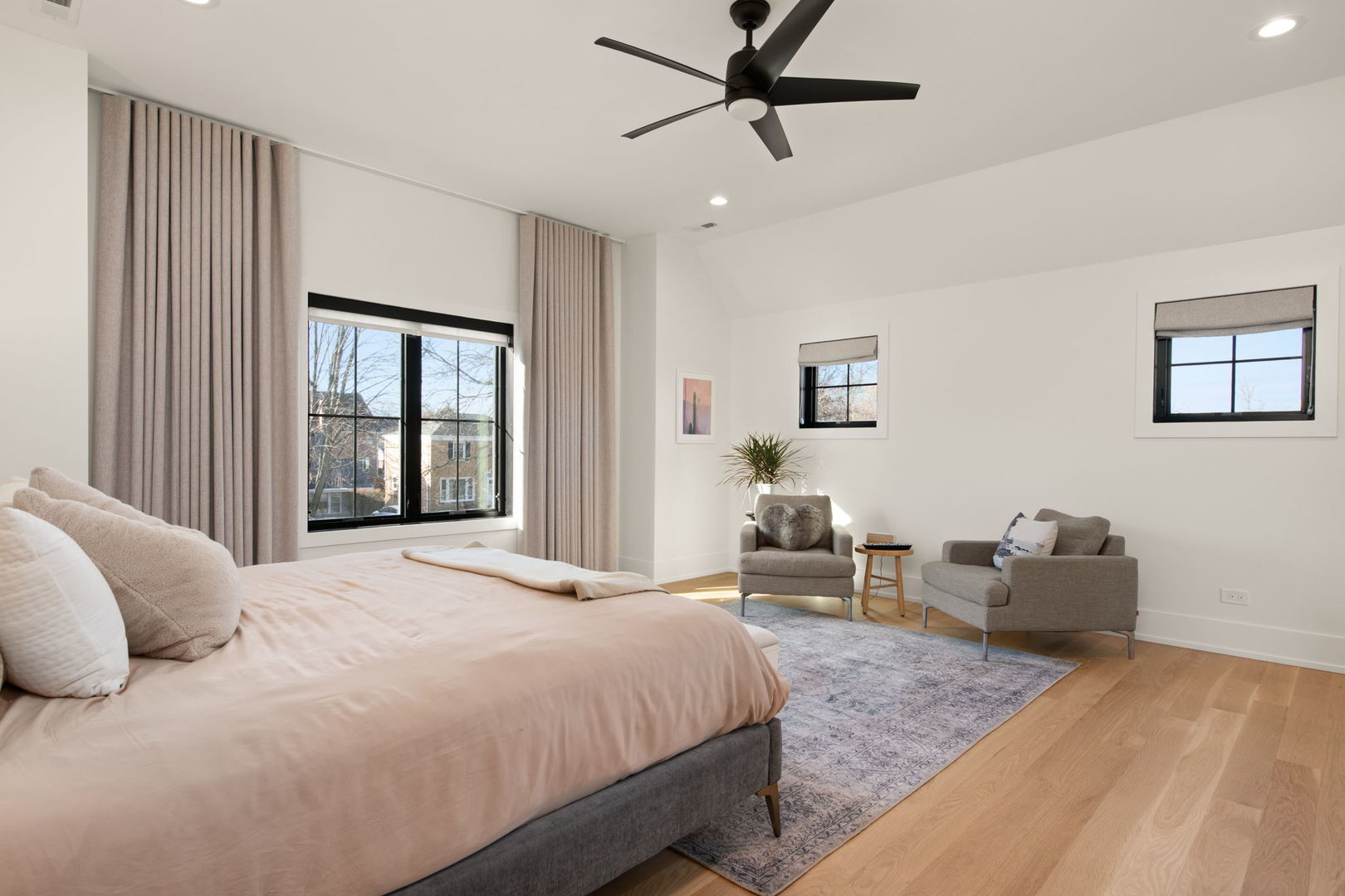 835 S Ashland Avenue