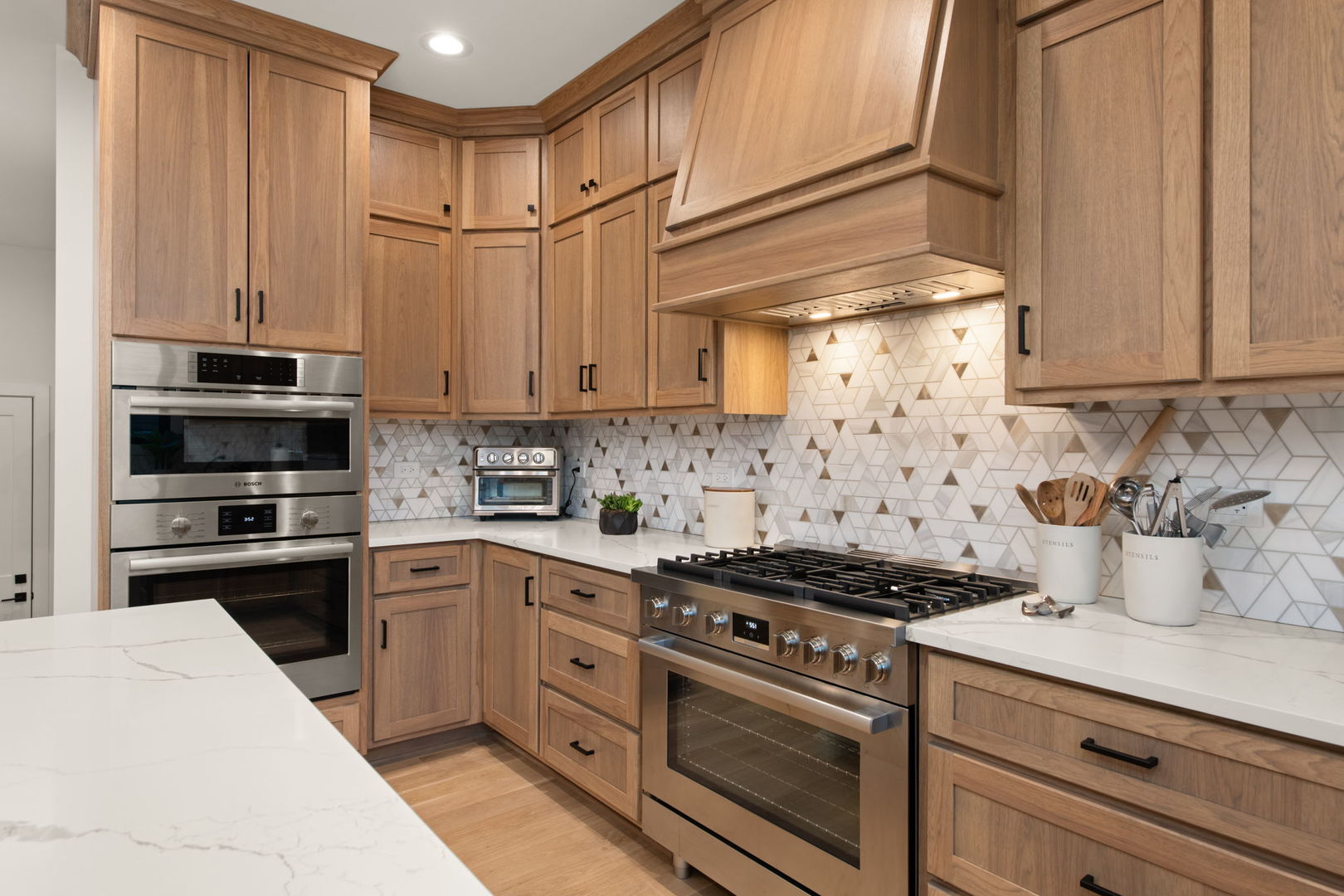 835 S Ashland Avenue