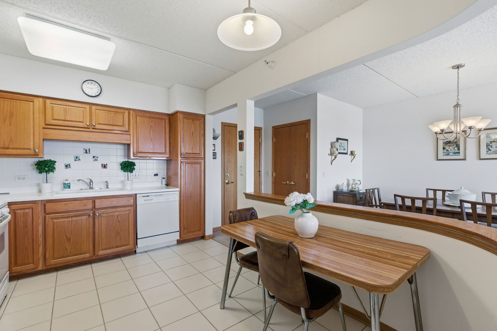 5055 W Madison Street Unit: 507