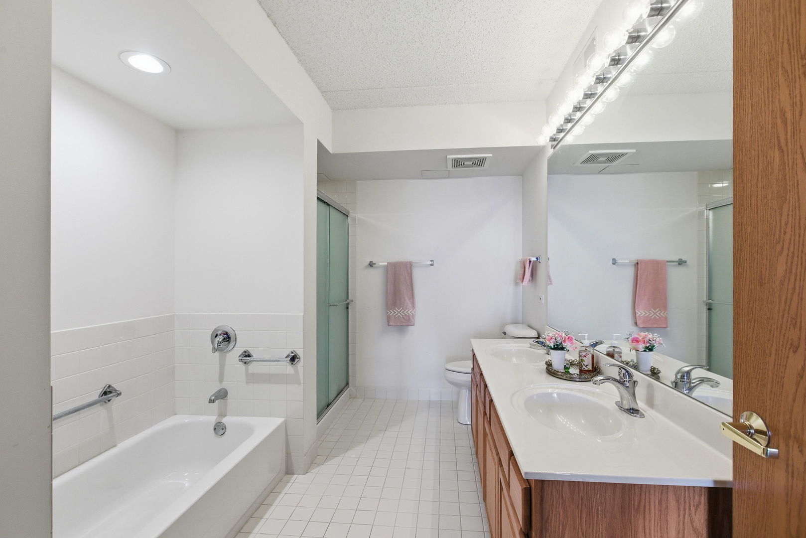 5055 W Madison Street Unit: 507