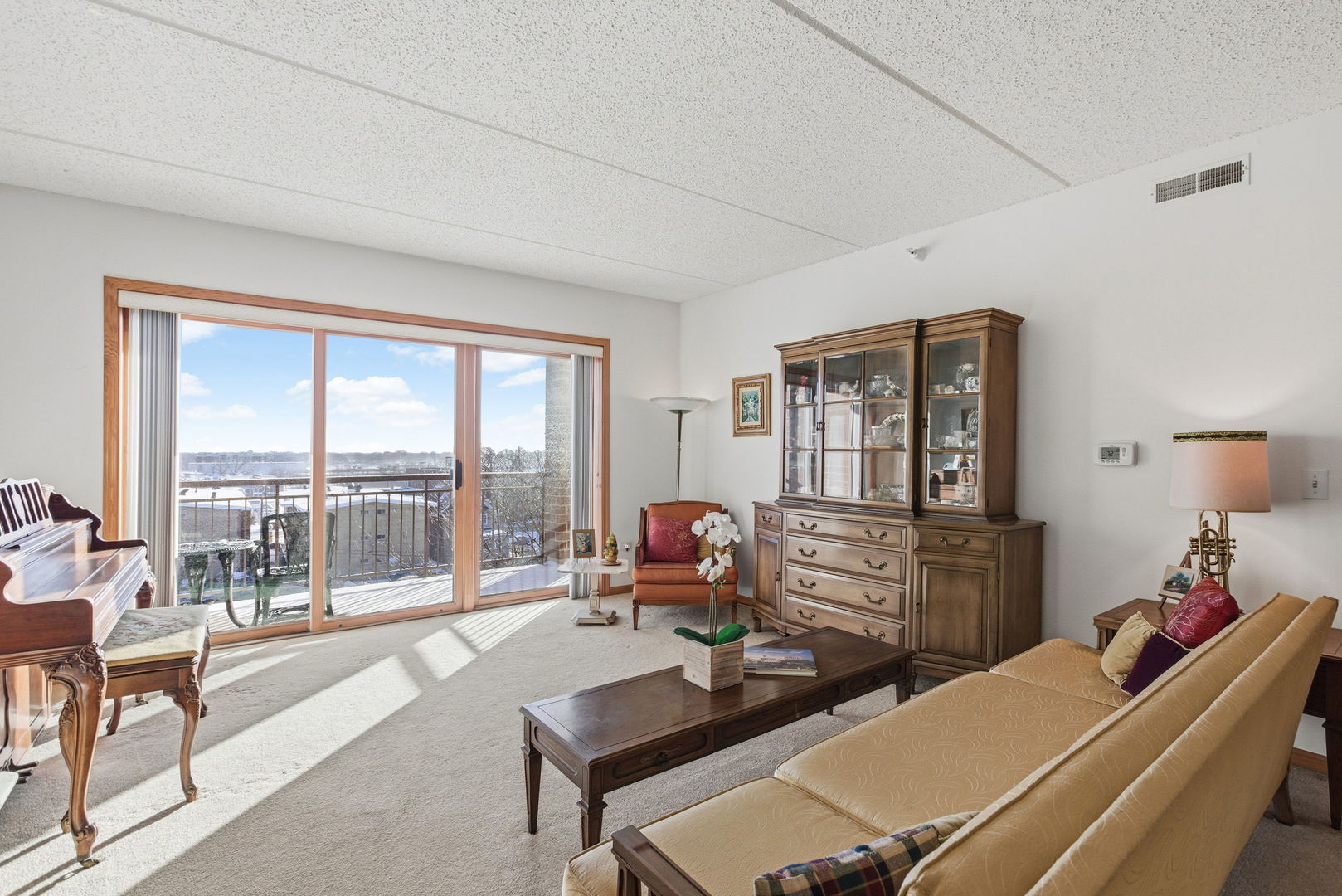 5055 W Madison Street Unit: 507