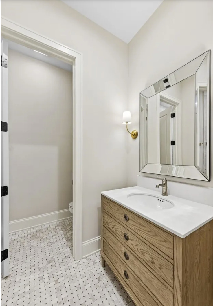 6206 Flagg Creek Lane