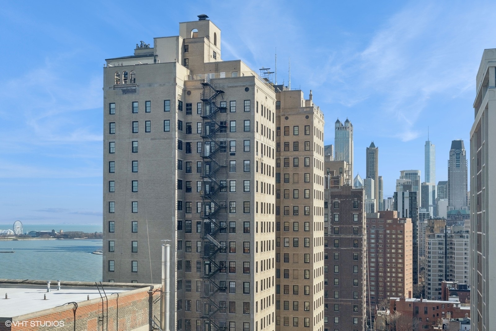 1555 N Astor Street Unit: 23SE