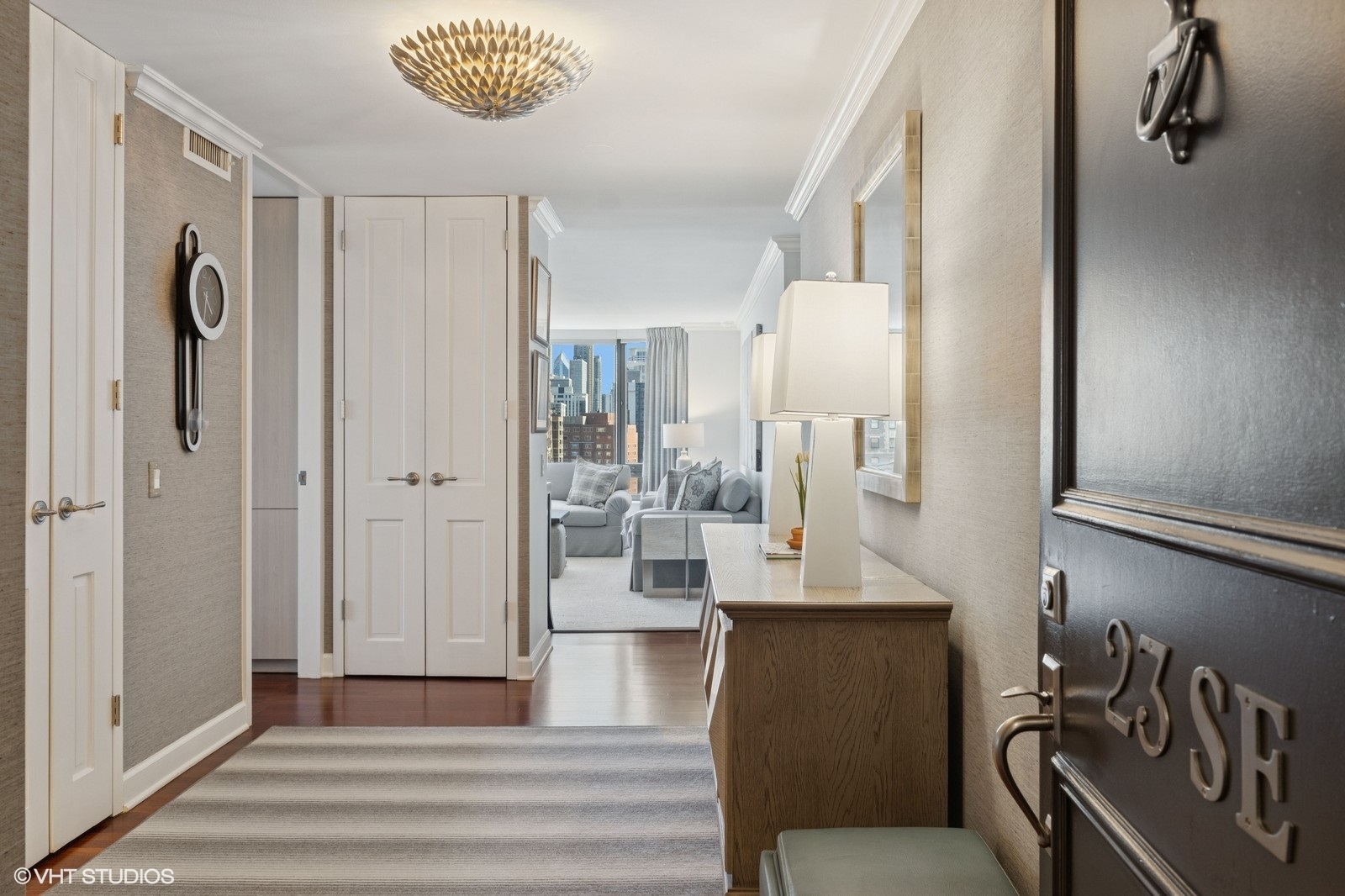 1555 N Astor Street Unit: 23SE