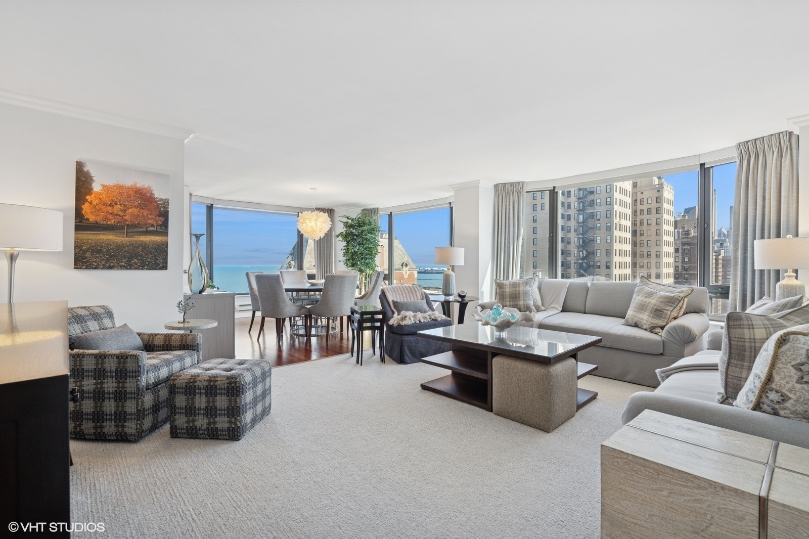 1555 N Astor Street Unit: 23SE