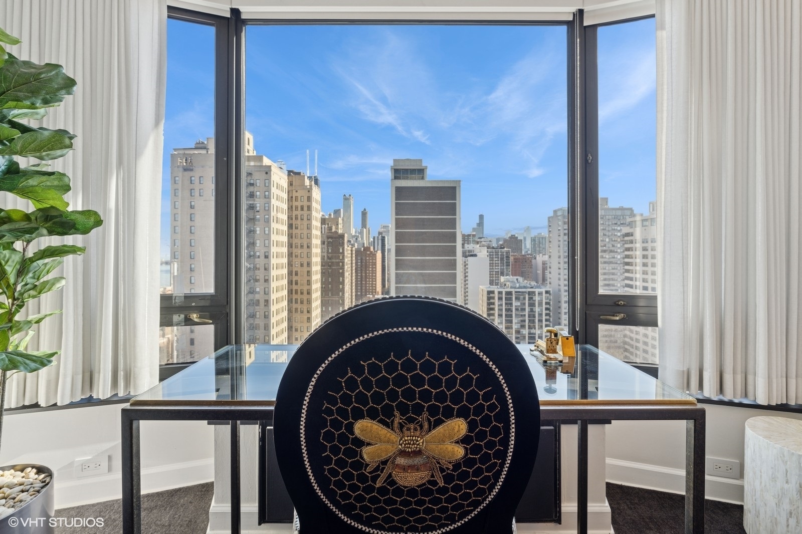 1555 N Astor Street Unit: 23SE