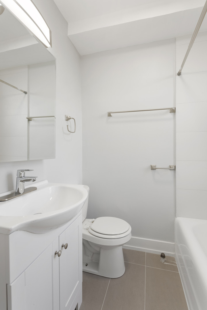 6026 N Winthrop Avenue Unit: 7A